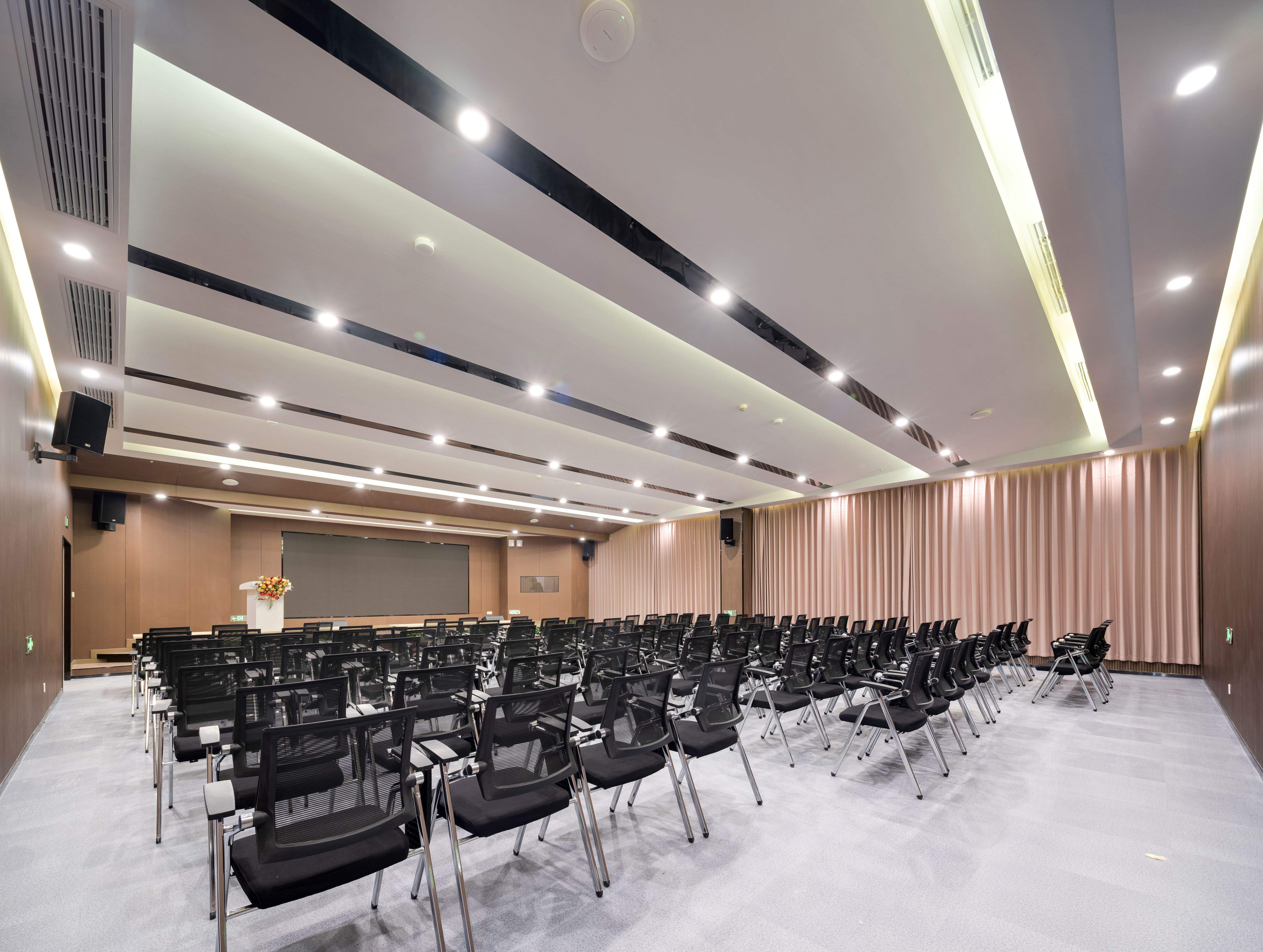 【完工案例】人福醫(yī)藥黃岡總部辦公室裝修完工！(圖8)