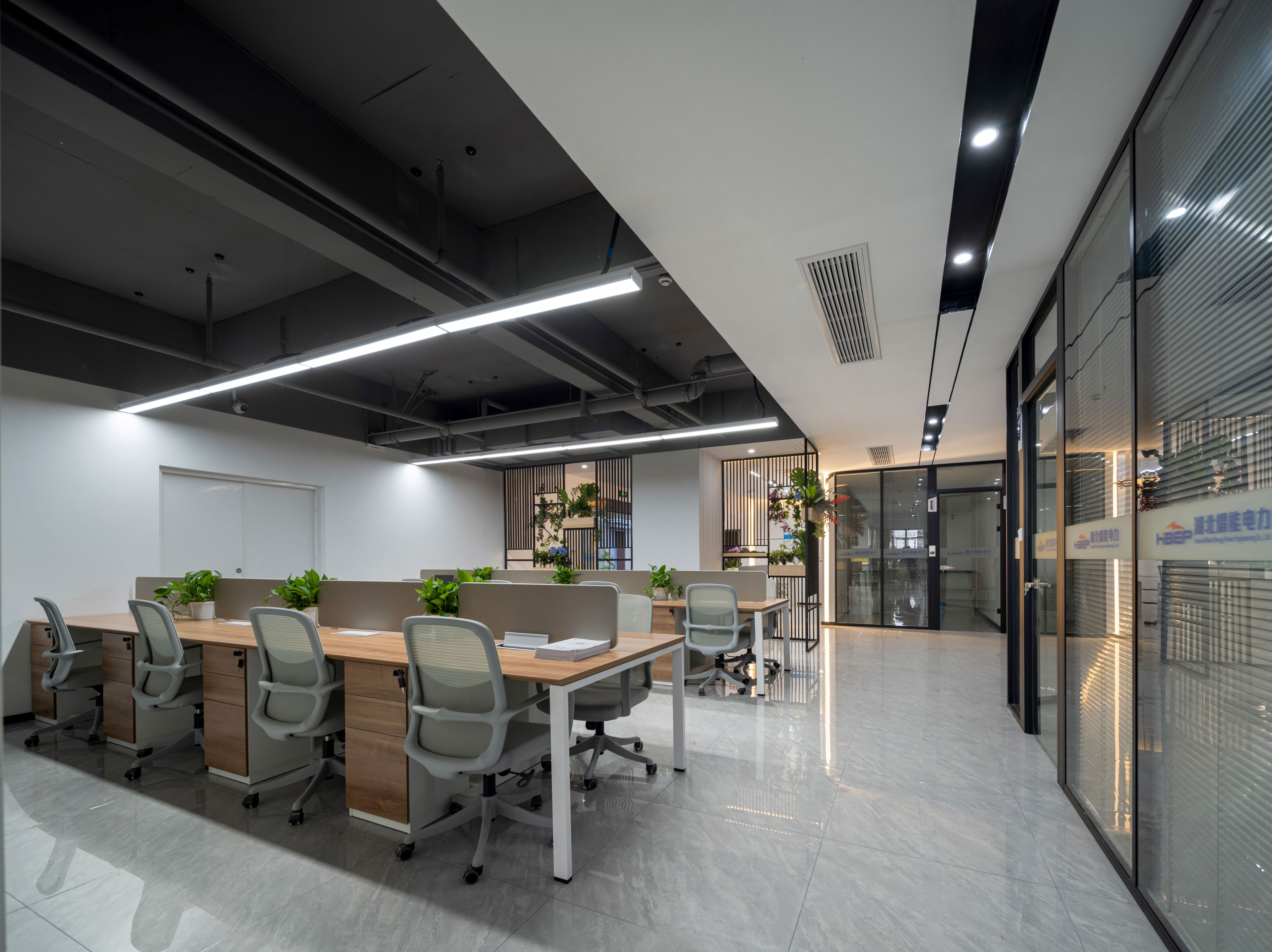 如何以簡(jiǎn)約裝修提升辦公室品味?(圖3) 5.jpg